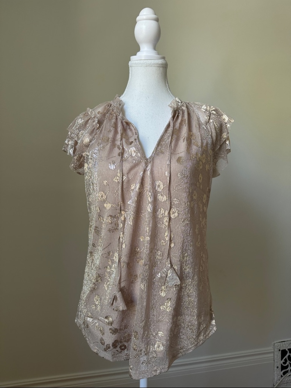 NWT HAVEN & BLAIR Metallic Floral Tasseled Preppy Short Sleeve Size Small‎
